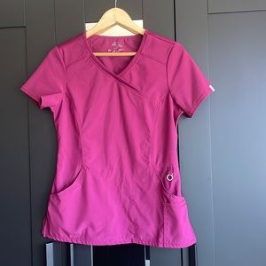 small petite scrubs from the Cherokee infinity line. Excellent condition